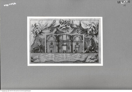 Vorderseite von Gabinetto Fotografico Nazionale [http://creativecommons.org/publicdomain/mark/1.0/] Trauerschmuck in der Kirche Nostra Signora del Sacro Cuore (ehemals San Giacomo degli Spagnoli), Rom anläßlich des Todes Philipps V. von Spanien - , bh067957. Foto.