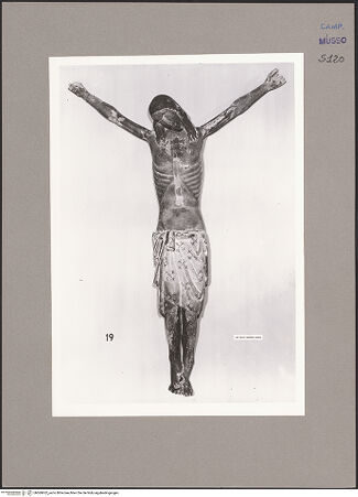 Vorderseite von Sopr. BAS NA [https://www.deutsche-digitale-bibliothek.de/content/lizenzen/rv-ez/] Altarkreuz - Frontalansicht (nach der Restaurierung), bh069652_recto. Foto.