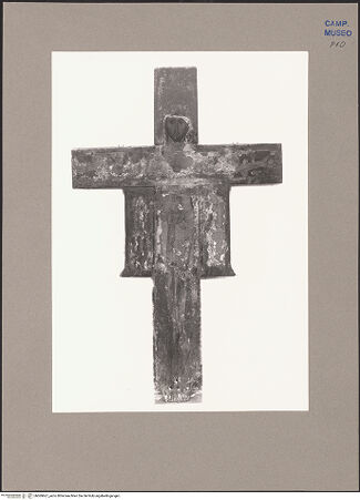 Vorderseite von Sopr. BAS NA [https://www.deutsche-digitale-bibliothek.de/content/lizenzen/rv-ez/] Kruzifix - Gesamtansicht, bh069667_recto. Foto.