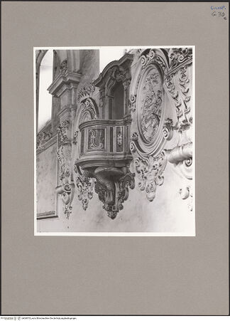 Vorderseite von Sopr. BAS NA [https://www.deutsche-digitale-bibliothek.de/content/lizenzen/rv-ez/] Certosa di San Lorenzo - Innenansicht, Detail: Kanzel, bh069703_recto. Foto.