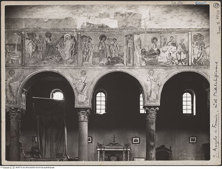 Vorderseite von ICCD [https://www.deutsche-digitale-bibliothek.de/content/lizenzen/rv-ez/] Szenen aus dem Neuen Testament und ProphetenSüdwand: Szenen aus dem Leben Christi und Propheten - Südwand, Teilansicht: zentraler Abschnitt, bh069770_recto. Foto.