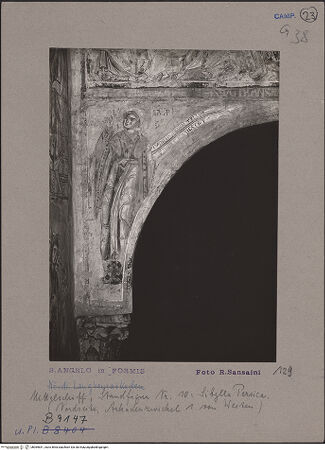 Vorderseite von Bibliotheca Hertziana [https://www.deutsche-digitale-bibliothek.de/content/lizenzen/rv-fz/] Szenen aus dem Neuen Testament und ProphetenNordwand: Szenen aus dem Leben Christi und ProphetenArkadenzwickel mit der Darstellung von einer Sibylle, ganzfigurigen Propheten und KönigenTiburtinische (persische?) Sibylle - Gesamtansicht, bh069841_recto. Foto: Sansaini, Renato.