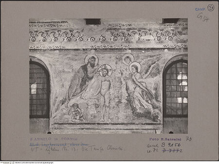 Vorderseite von Bibliotheca Hertziana [https://www.deutsche-digitale-bibliothek.de/content/lizenzen/rv-fz/] Szenen aus dem Neuen Testament und ProphetenNordwand: Szenen aus dem Leben Christi und ProphetenOberes Register: Szenen aus der Kindheit Jesu bis zu den VersuchungenTaufe Christi - Gesamtansicht, bh069872_recto. Foto: Sansaini, Renato.