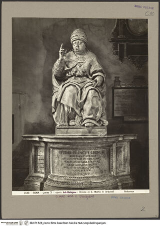 Vorderseite von Alinari [https://www.deutsche-digitale-bibliothek.de/content/lizenzen/rv-ez/] Papst Leo X. thronend - Gesamtansicht, frontal, bh071528_recto. Foto.