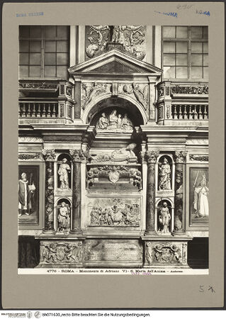 Vorderseite von Alinari [https://www.deutsche-digitale-bibliothek.de/content/lizenzen/rv-ez/] Grabmal für Papst Hadrian VI. - Gesamtansicht, bh071630_recto. Foto.