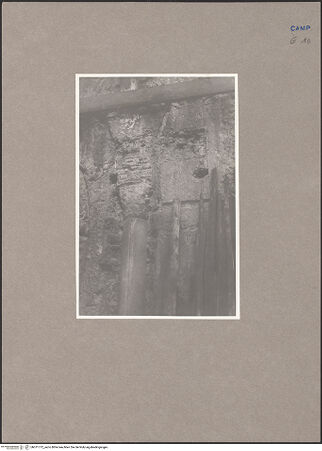 Vorderseite von Urban [https://www.deutsche-digitale-bibliothek.de/content/lizenzen/rv-ez/] Frontalansicht, bh071772_recto. Foto: Urban, Thomas.