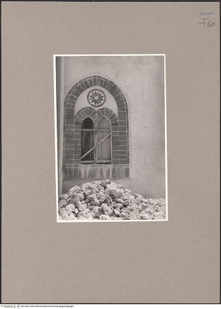 Vorderseite von Urban [https://www.deutsche-digitale-bibliothek.de/content/lizenzen/rv-ez/] Santa Maria a Gradillo - Fenster (Restaurierung), bh072592_recto. Foto: Urban, Thomas.