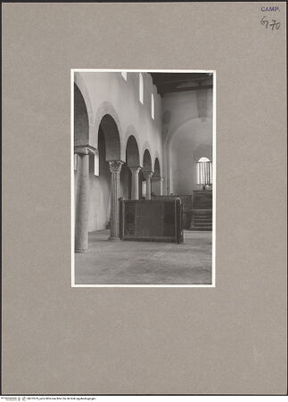 Vorderseite von Urban [https://www.deutsche-digitale-bibliothek.de/content/lizenzen/rv-ez/] San Menna - Linke Arkade, bh072619_recto. Foto: Urban, Thomas.