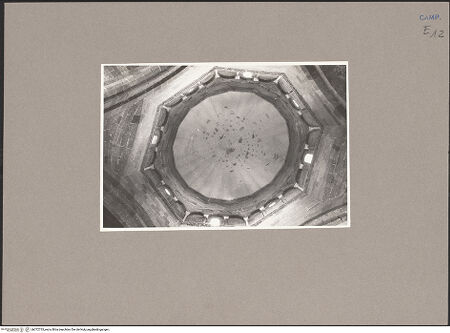 Vorderseite von Urban [https://www.deutsche-digitale-bibliothek.de/content/lizenzen/rv-ez/] DuomoQuerhaus und Kuppel - Vierungskuppel, bh072733_recto. Foto: Urban, Thomas.