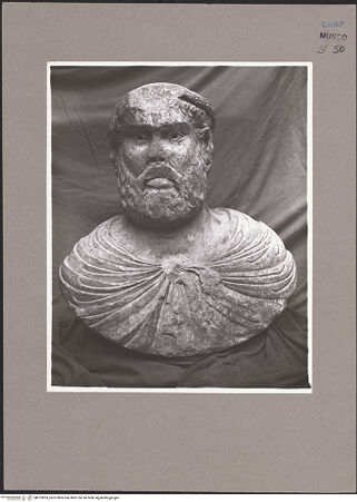 Vorderseite von Sopr. BAS NA [https://www.deutsche-digitale-bibliothek.de/content/lizenzen/rv-ez/] Büste des Taddeo da Sessa (Thaddeus de Suessa) - Frontalansicht, bh073859_recto. Foto.