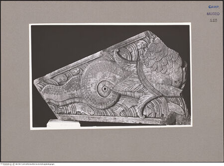 Vorderseite von Sopr. BAS NA [https://www.deutsche-digitale-bibliothek.de/content/lizenzen/rv-ez/] Fragment aus einem Ambo (Jona und der Walfisch?) - Gesamtansicht, bh073877_recto. Foto.