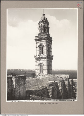 Vorderseite von Alinari [https://www.deutsche-digitale-bibliothek.de/content/lizenzen/rv-ez/] Santa Maria AssuntaGuglia di Raimondello - Ansicht von Nordosten, bh074203_recto. Foto.