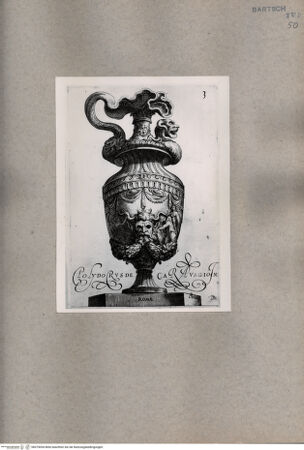 Vorderseite von  [http://creativecommons.org/publicdomain/mark/1.0/] Die Vase - , bh075054. Foto.