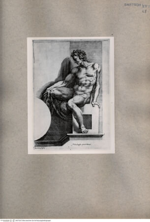 Vorderseite von  [http://creativecommons.org/publicdomain/mark/1.0/] Sitzender Mann - , bh075247. Foto.