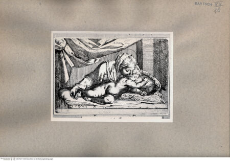 Vorderseite von  [http://creativecommons.org/publicdomain/mark/1.0/] Madonna mit Kind - , bh076471. Foto.