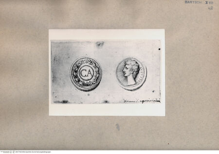Vorderseite von  [http://creativecommons.org/publicdomain/mark/1.0/] Medaglie von Augustus - , bh077043. Foto.
