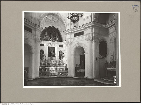 Vorderseite von ICCD [https://www.deutsche-digitale-bibliothek.de/content/lizenzen/rv-ez/] San Michele - Innenansicht, bh078273_recto. Foto.