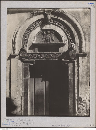 Vorderseite von Bibliotheca Hertziana [https://www.deutsche-digitale-bibliothek.de/content/lizenzen/rv-fz/] Seitenportal - Teilansicht, bh079976_recto. Foto.