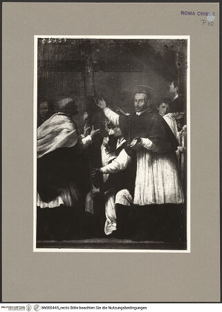 Vorderseite von ICCD (GFN) [https://www.deutsche-digitale-bibliothek.de/content/lizenzen/rv-ez/] Der hl. Karl Borromäus trägt einen der Kreuzesnägel in einer Prozession - Gesamtansicht, bh080445_recto. Foto.