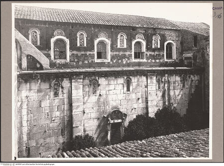 Vorderseite von ICCD [https://www.deutsche-digitale-bibliothek.de/content/lizenzen/rv-ez/] DuomoSüdwestfassade - Teilansicht, bh082681_recto. Foto.