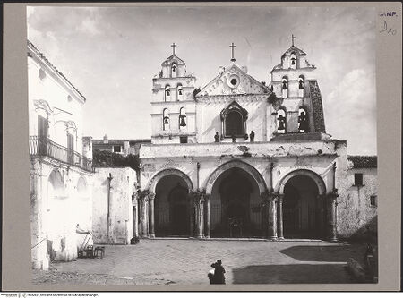 Vorderseite von ICCD [https://www.deutsche-digitale-bibliothek.de/content/lizenzen/rv-ez/] DuomoNordwestfassade - Gesamtansicht, bh082821_recto. Foto.