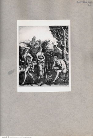 Vorderseite von  [http://creativecommons.org/publicdomain/mark/1.0/] Schlange spricht mit einem sitzenden jungen Mann - , bh085272. Foto.