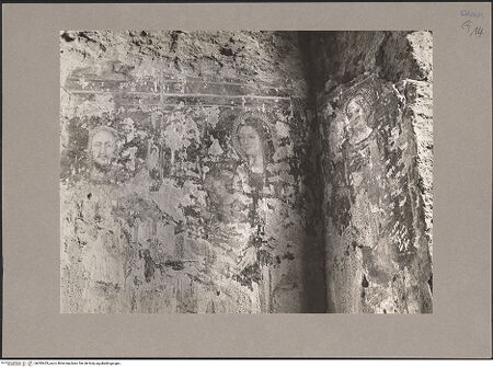 Vorderseite von Hutzel, Max [https://www.deutsche-digitale-bibliothek.de/content/lizenzen/rv-ez/] Madonna und Heilige (mit Stifter?) - Teilansicht (vor der Restaurierung), bh085435_recto. Foto: Hutzel, Max.