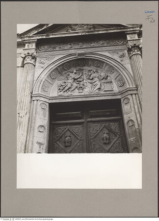 Vorderseite von Hutzel, Max [https://www.deutsche-digitale-bibliothek.de/content/lizenzen/rv-ez/] Hauptportal - Teilansicht, bh085451_recto. Foto: Hutzel, Max.