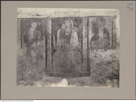 Vorderseite von Hutzel, Max [https://www.deutsche-digitale-bibliothek.de/content/lizenzen/rv-ez/] KapellendekorationMadonna zwischen den heiligen Johannes dem Evangelisten und Jakobus dem Älteren - Gesamtansicht, bh085670_recto. Foto: Hutzel, Max.