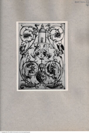 Vorderseite von  [http://creativecommons.org/publicdomain/mark/1.0/] Ausschmückung - , bh085881. Foto.