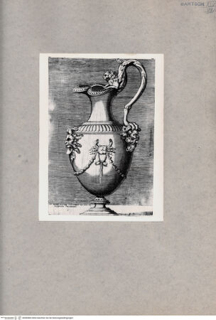 Vorderseite von  [http://creativecommons.org/publicdomain/mark/1.0/] Vase - , bh085883. Foto.
