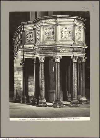 Vorderseite von Alinari [https://www.deutsche-digitale-bibliothek.de/content/lizenzen/rv-ez/] Kanzel - Gesamtansicht, bh086378_recto. Foto.