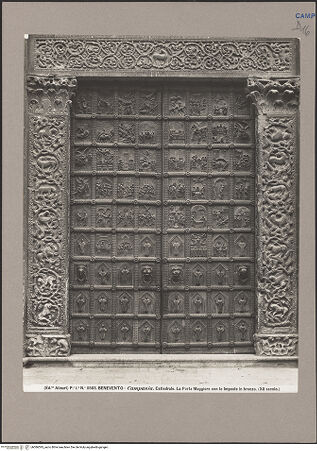 Vorderseite von Alinari [https://www.deutsche-digitale-bibliothek.de/content/lizenzen/rv-ez/] Portal mit Szenen aus dem Leben Christi und Bischöfe - Gesamtansicht vor den Bombentreffern, bh086593_recto. Foto.