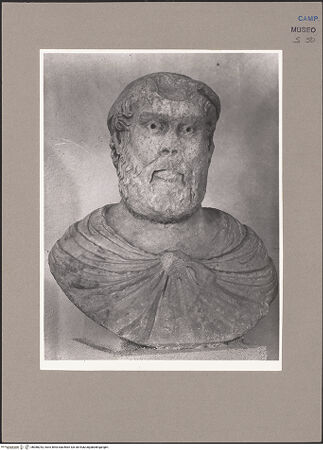 Vorderseite von Sopr. BAS NA [https://www.deutsche-digitale-bibliothek.de/content/lizenzen/rv-ez/] Büste des Taddeo da Sessa (Thaddeus de Suessa) - Frontalansicht, bh088243_recto. Foto.