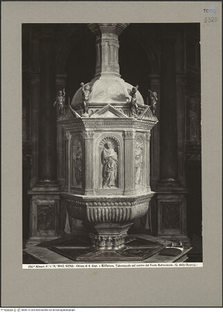 Vorderseite von Alinari [https://www.deutsche-digitale-bibliothek.de/content/lizenzen/rv-ez/] Taufbrunnen - Teilansicht: Tabernakel mit Prophetendarstellungen und bronzenen Putti, bh089115_recto. Foto.