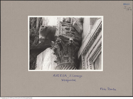 Vorderseite von Ranke [https://www.deutsche-digitale-bibliothek.de/content/lizenzen/rv-ez/] Linke Konsole und linkes Kapitell, bh090612_recto. Foto: Ranke.