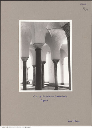 Vorderseite von Ranke [https://www.deutsche-digitale-bibliothek.de/content/lizenzen/rv-ez/] Cattedrale - Innenansicht von Südwesten, bh090626_recto. Foto: Ranke.