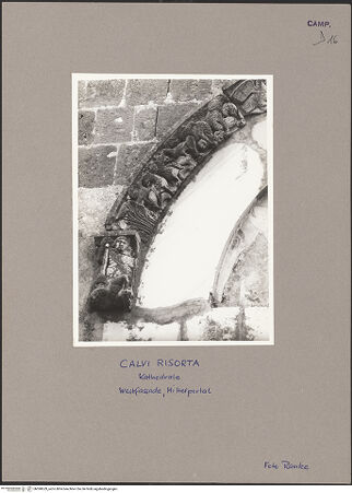 Vorderseite von Ranke [https://www.deutsche-digitale-bibliothek.de/content/lizenzen/rv-ez/] Archivolte des Hauptportals - Linke Konsole und linke Seite, bh090629_recto. Foto: Ranke.