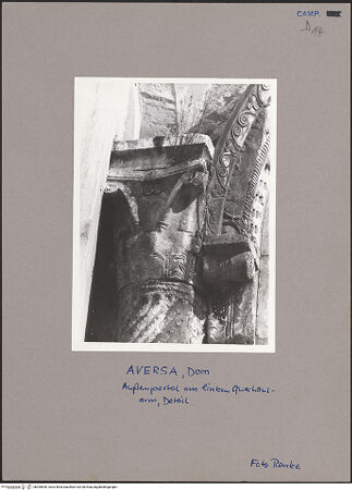 Vorderseite von Ranke [https://www.deutsche-digitale-bibliothek.de/content/lizenzen/rv-ez/] Querhausportal - Rechtes Kapitell, bh090646_recto. Foto: Ranke.