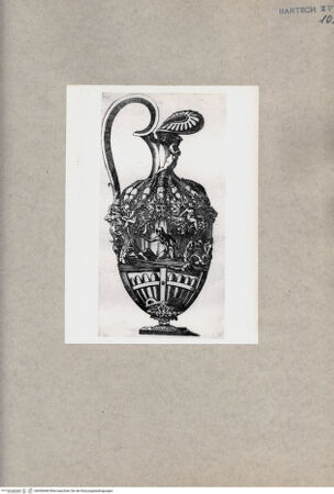 Vorderseite von  [http://creativecommons.org/publicdomain/mark/1.0/] Vase - , bh090668. Foto.