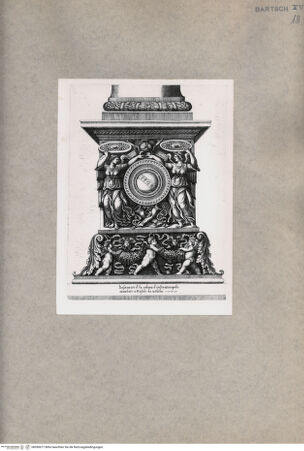 Vorderseite von  [http://creativecommons.org/publicdomain/mark/1.0/] Basis der Theodosius-Säule - , bh090677. Foto.