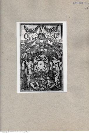 Vorderseite von  [http://creativecommons.org/publicdomain/mark/1.0/] Ornament - , bh090973. Foto.