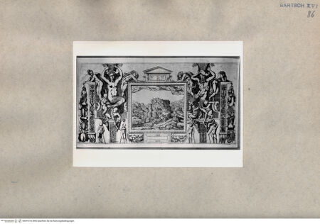 Vorderseite von  [http://creativecommons.org/publicdomain/mark/1.0/] Ornament - , bh091016. Foto.