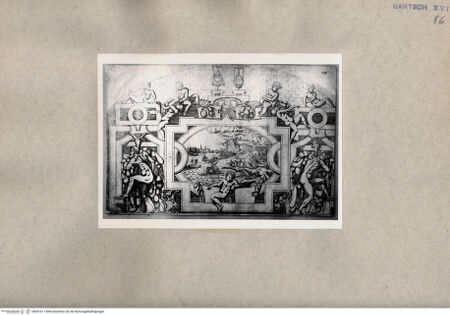 Vorderseite von  [http://creativecommons.org/publicdomain/mark/1.0/] Ornament - , bh091017. Foto.