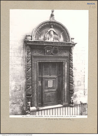Vorderseite von Alinari [https://www.deutsche-digitale-bibliothek.de/content/lizenzen/rv-ez/] Santa Maria della Misericordia - Fassade, Portal (Marino di Marco Cedrino, 1475) vor 1943, bh091475_recto. Foto.