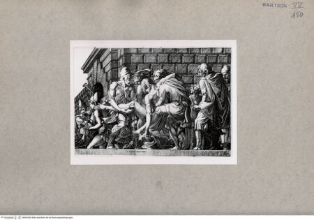 Vorderseite von  [http://creativecommons.org/publicdomain/mark/1.0/] Männer tragen einen jungen Mann - , bh092555. Foto.