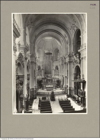 Vorderseite von Pedrini, Augusto [https://www.deutsche-digitale-bibliothek.de/content/lizenzen/rv-ez/] Chiesa del Carmine - Innenansicht, bh093532_recto. Foto: Pedrini, Augusto.