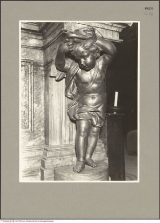 Vorderseite von Pedrini, Augusto [https://www.deutsche-digitale-bibliothek.de/content/lizenzen/rv-ez/] Hauptaltar - Detail, Engel rechts, bh093535_recto. Foto: Pedrini, Augusto.