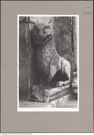 Vorderseite von Sopr. BAS NA [https://www.deutsche-digitale-bibliothek.de/content/lizenzen/rv-ez/] Mittleres PortalLöwe (rechts) - Seitenansicht, bh093697_recto. Foto.