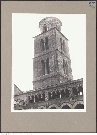 Vorderseite von Sopr. BAS NA [https://www.deutsche-digitale-bibliothek.de/content/lizenzen/rv-ez/] Duomo & San Matteo - Ansicht von Nordwesten, bh093699_recto. Foto.